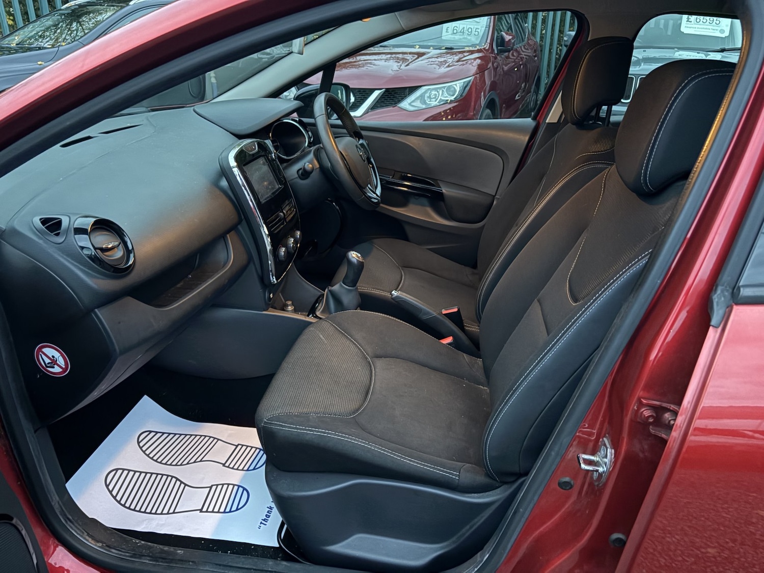 Used Renault Clio 2014 for sale - 76421870: Photo 17