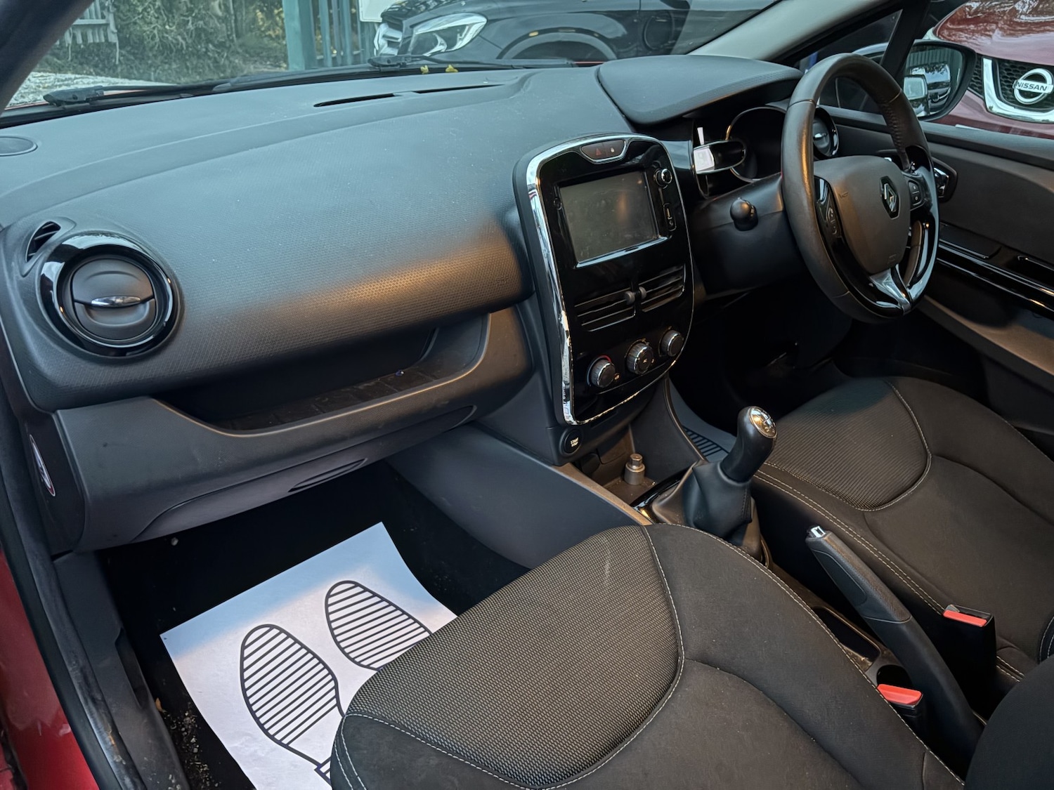 Used Renault Clio 2014 for sale - 76421870: Photo 18