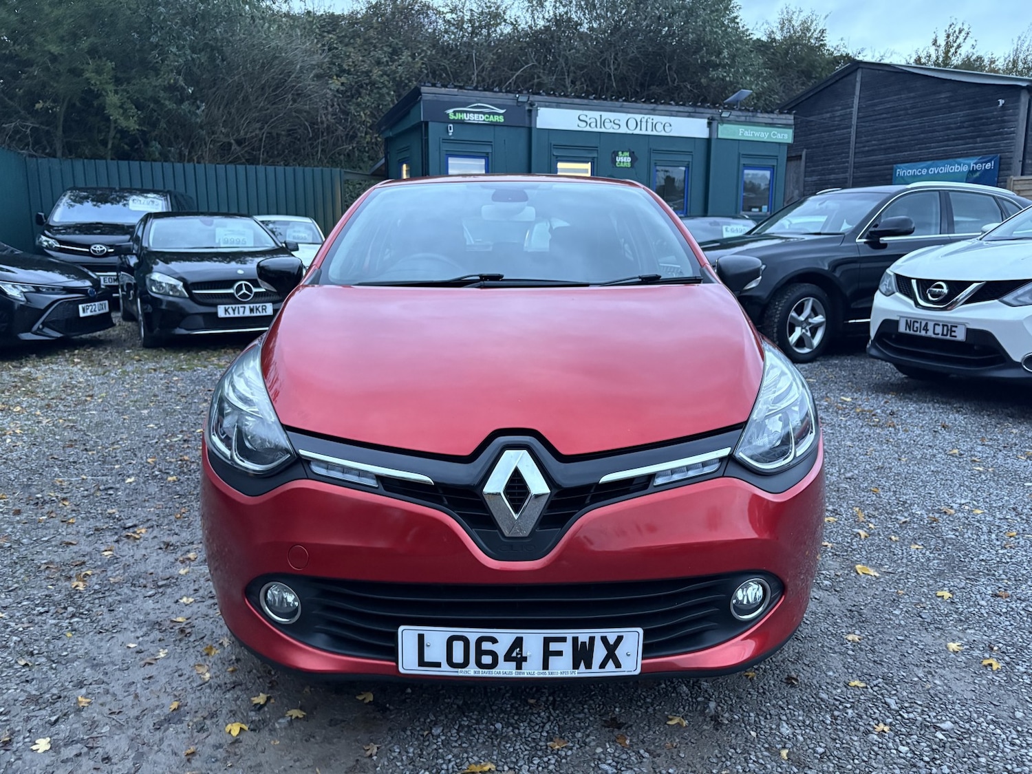 Used Renault Clio 2014 for sale - 76421870: Photo 2