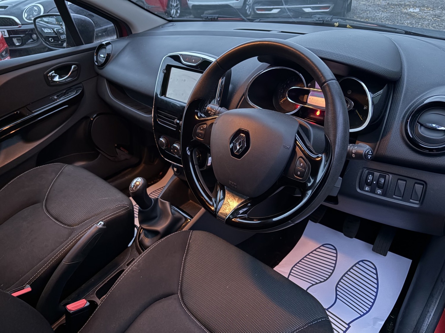 Used Renault Clio 2014 for sale - 76421870: Photo 9