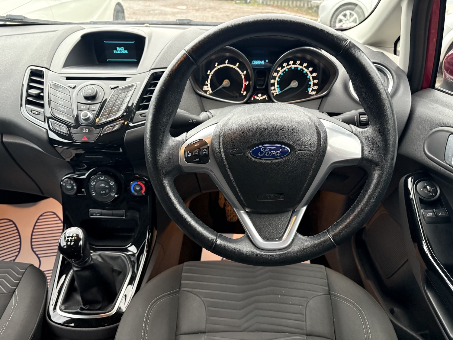 Used Ford Fiesta 2013 for sale - 76918442: Photo 13