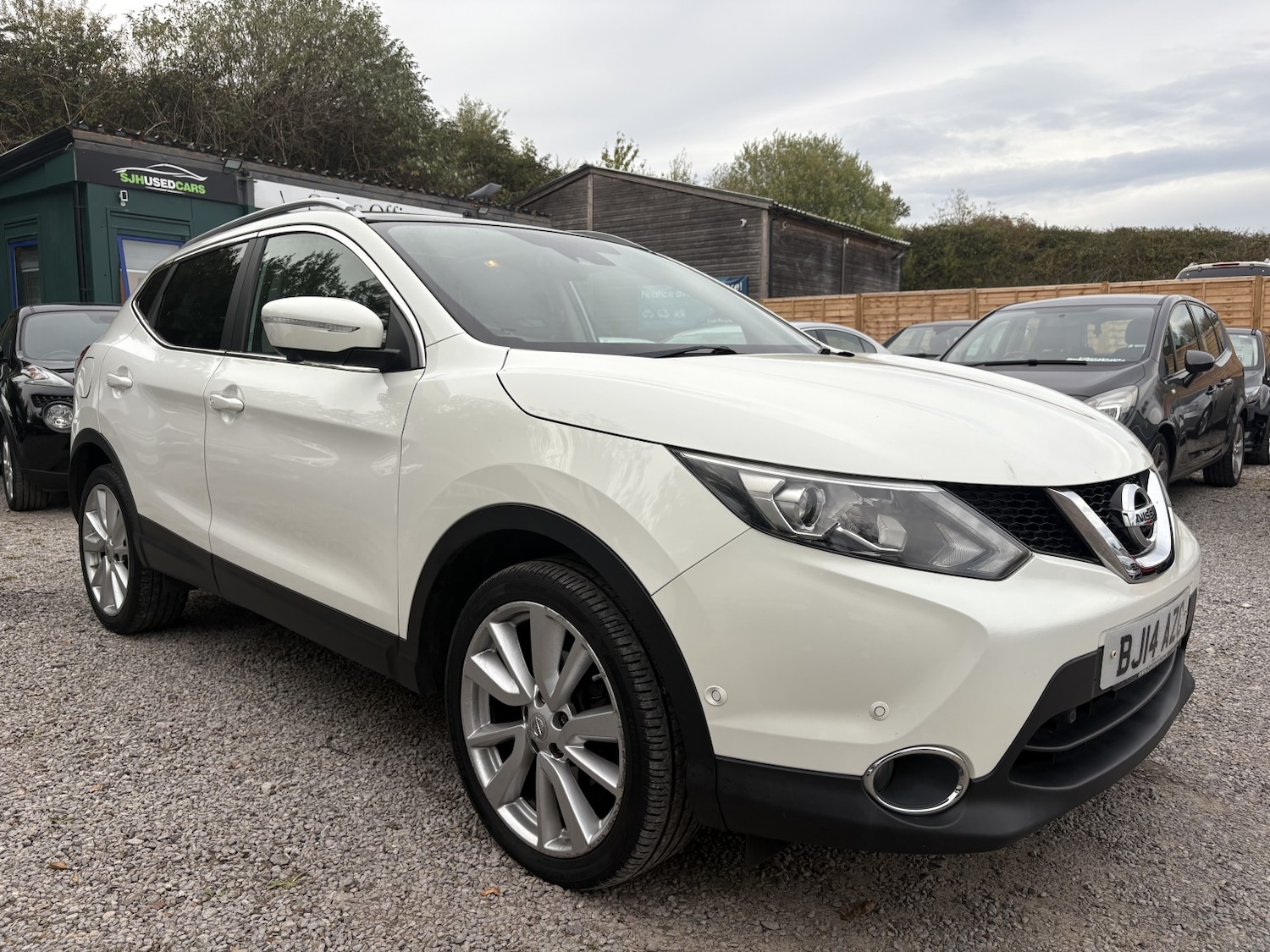 Used Nissan Qashqai 2014 for sale - 76156729: Photo 1