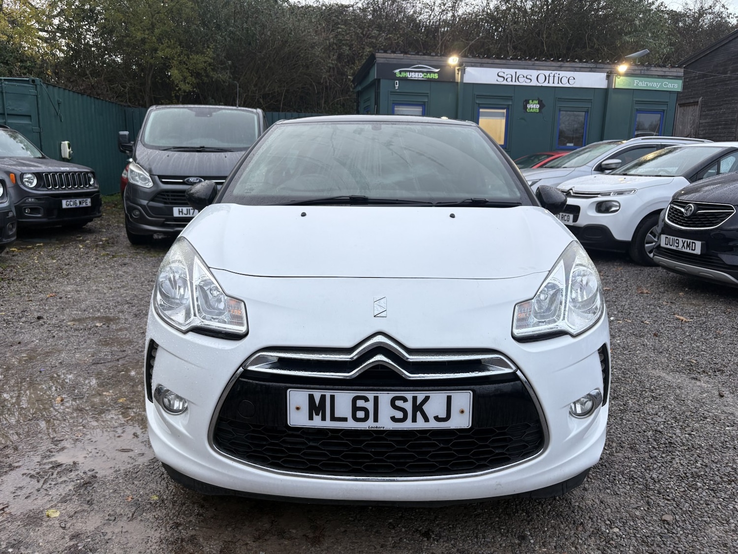 Used Citroen DS3 2011 for sale - 76748232: Photo 2
