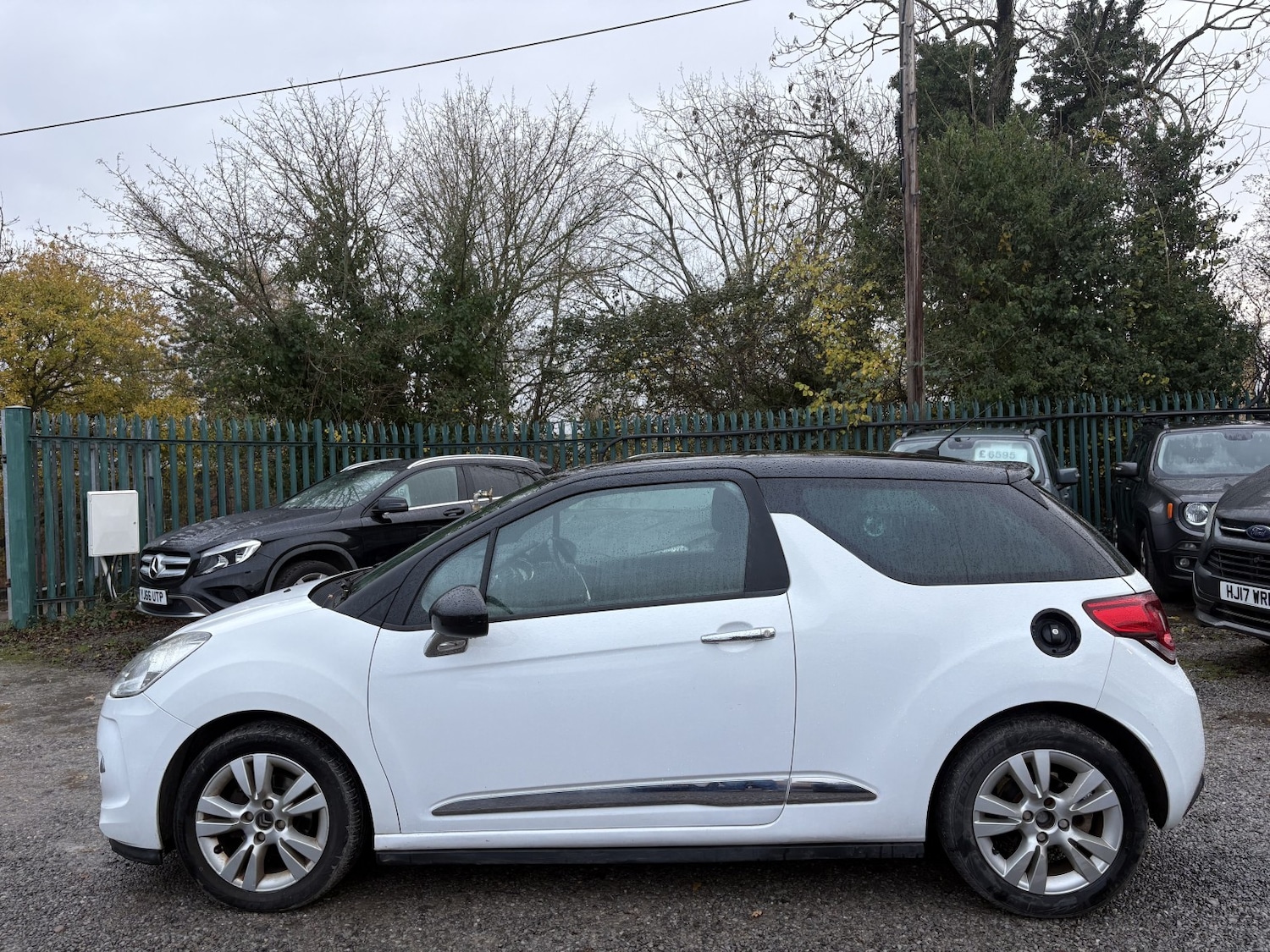 Used Citroen DS3 2011 for sale - 76748232: Photo 4