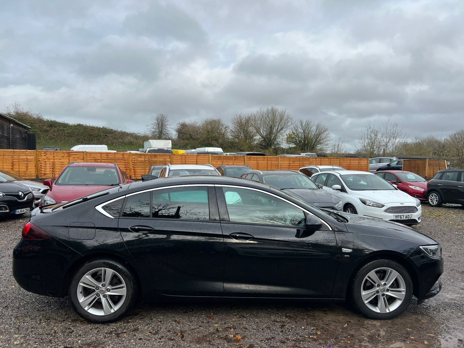 Used Vauxhall Insignia 2017 for sale - 76565138: Photo 2
