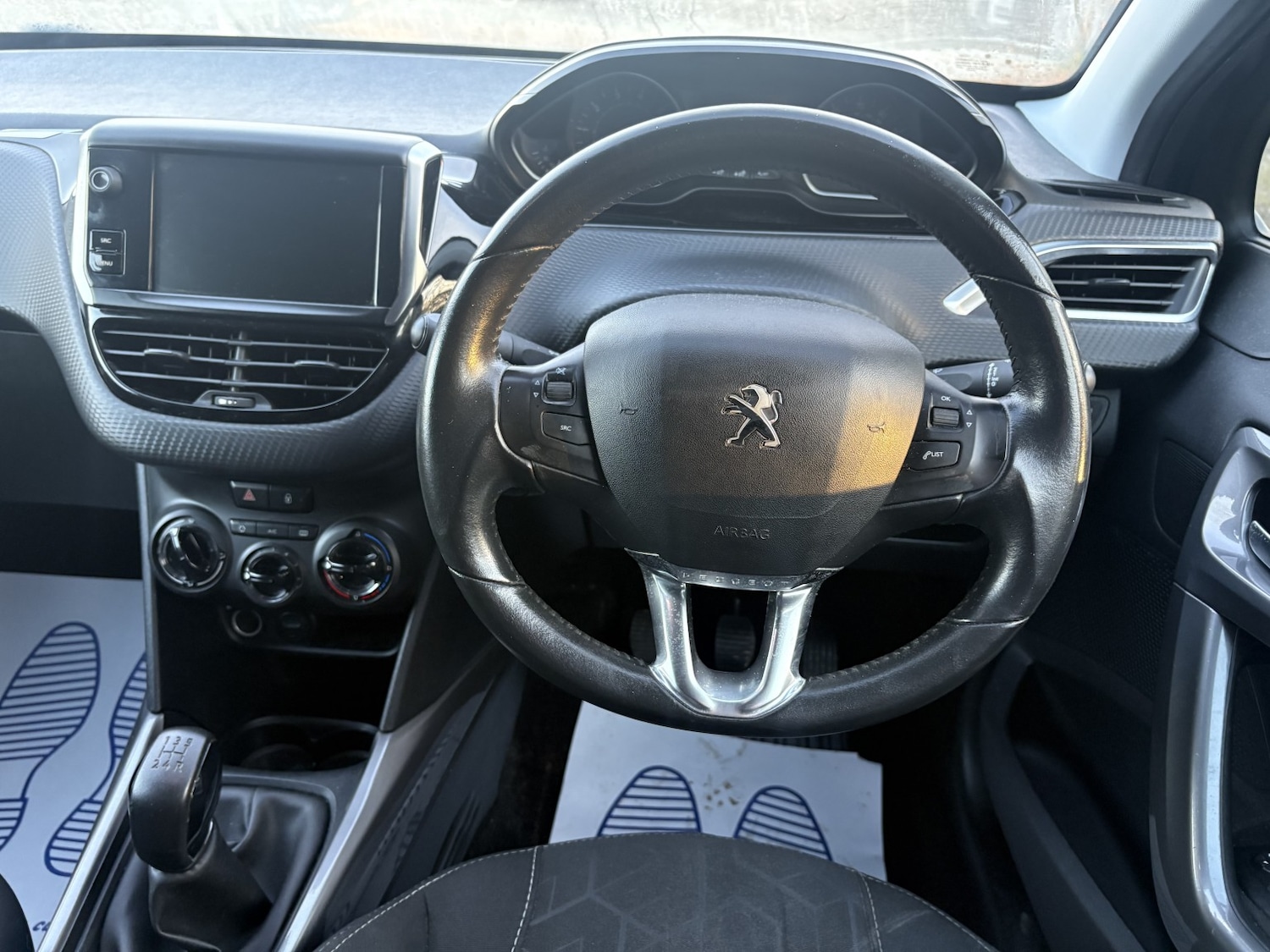 Used Peugeot 2008 2017 for sale - 76662696: Photo 12