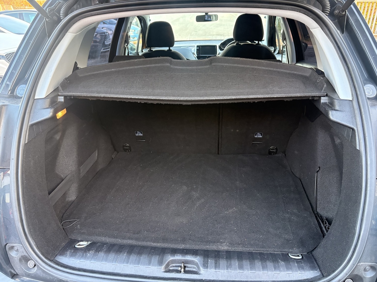 Used Peugeot 2008 2017 for sale - 76662696: Photo 14