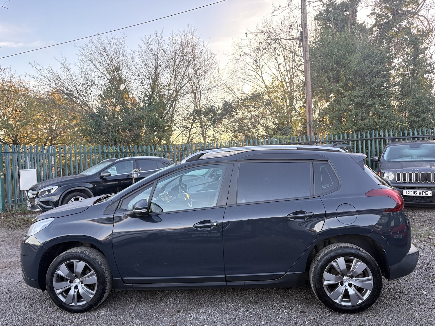 Used Peugeot 2008 2017 for sale - 76662696: Photo 4