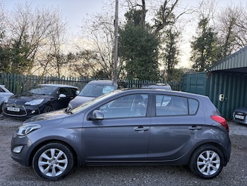 Used Hyundai i20 2014 for sale - 77474854: Photo