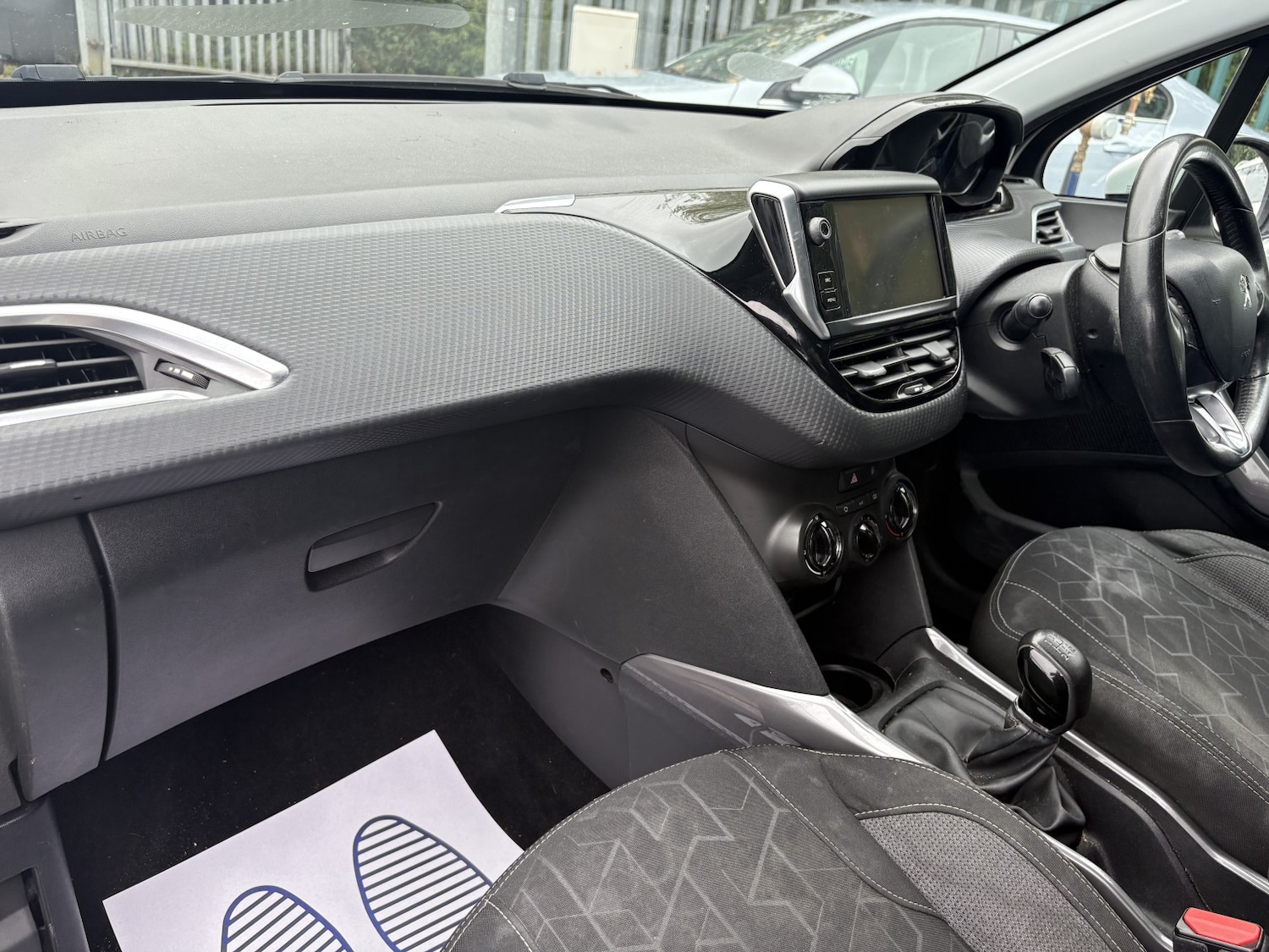 Used Peugeot 2008 2016 for sale - 76170448: Photo 12
