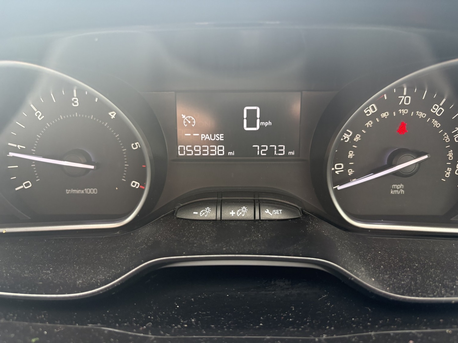 Used Peugeot 2008 2016 for sale - 76170448: Photo 9
