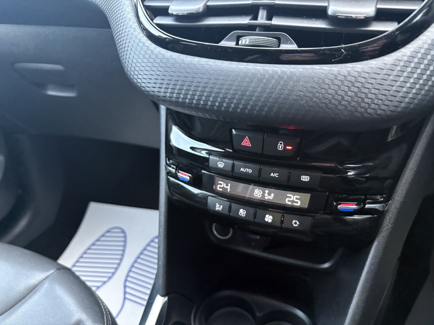 Used Peugeot 2008 2014 for sale - 76687195: Photo 21