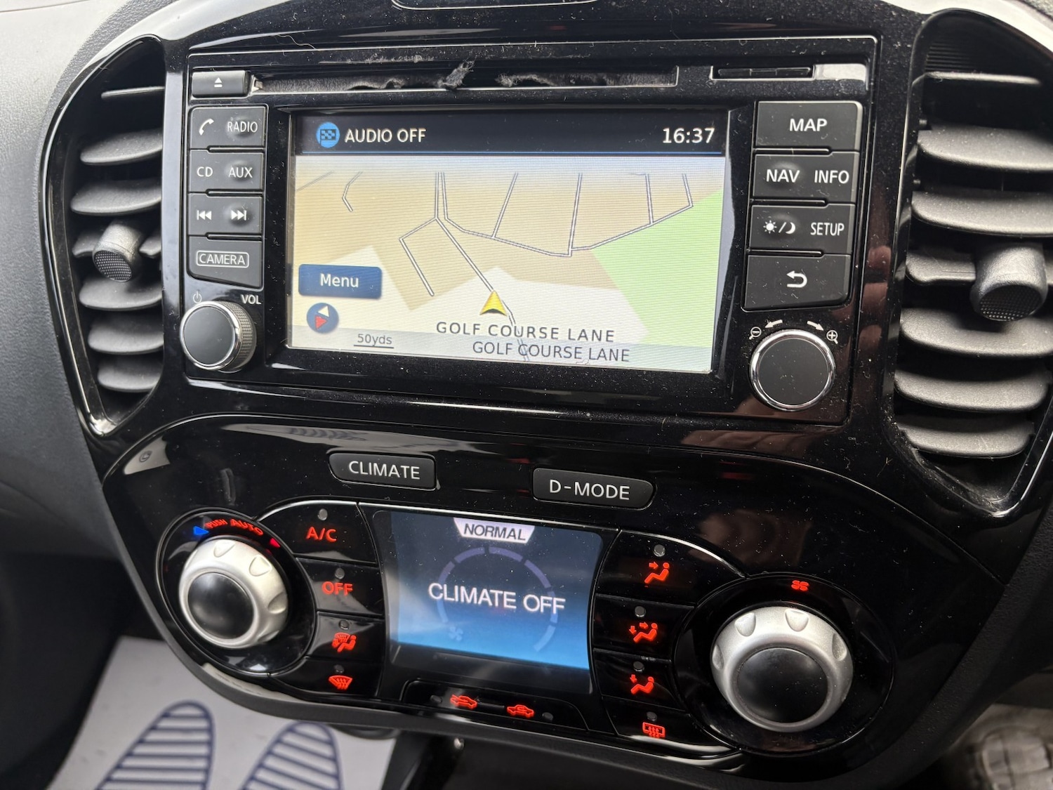 Used Nissan Juke 2015 for sale - 76374181: Photo 15