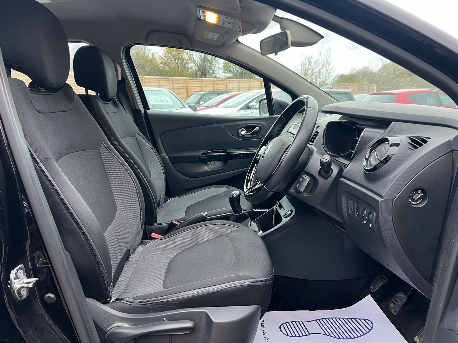 Used Renault Captur 2014 for sale - 76461593: Photo 9