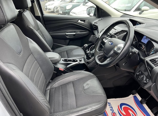 Used Ford Kuga 2013 for sale - 76218825: Photo 2