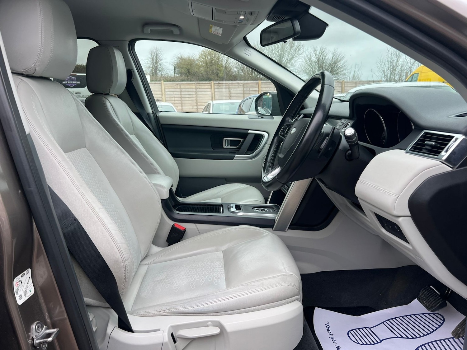 Used Land Rover Discovery Sport 2016 for sale - 77906670: Photo 12