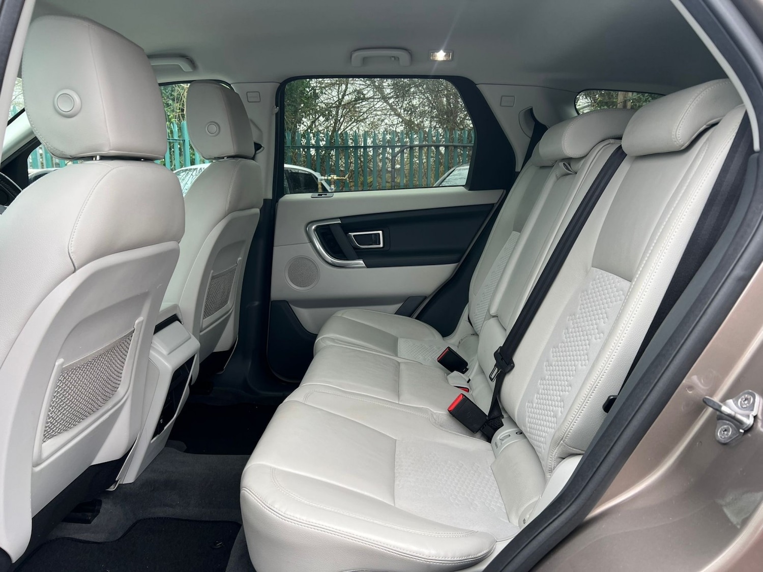 Used Land Rover Discovery Sport 2016 for sale - 77906670: Photo 20