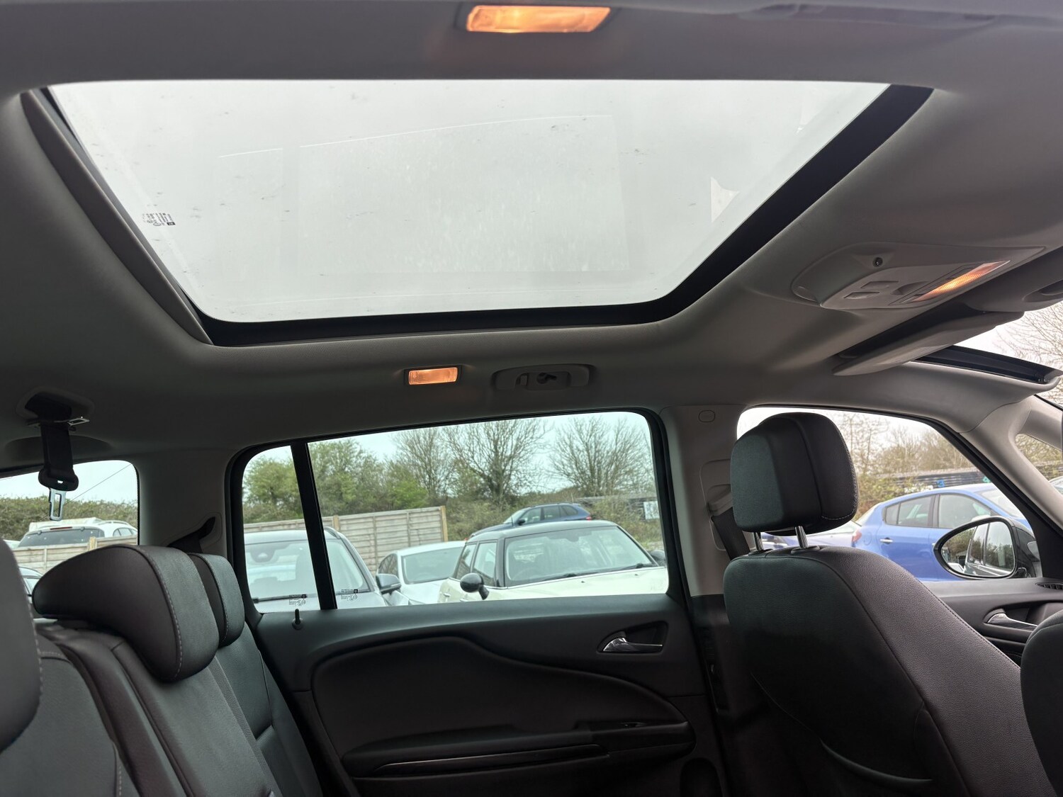 Used Vauxhall Zafira 2017 for sale - 78131602: Photo 24