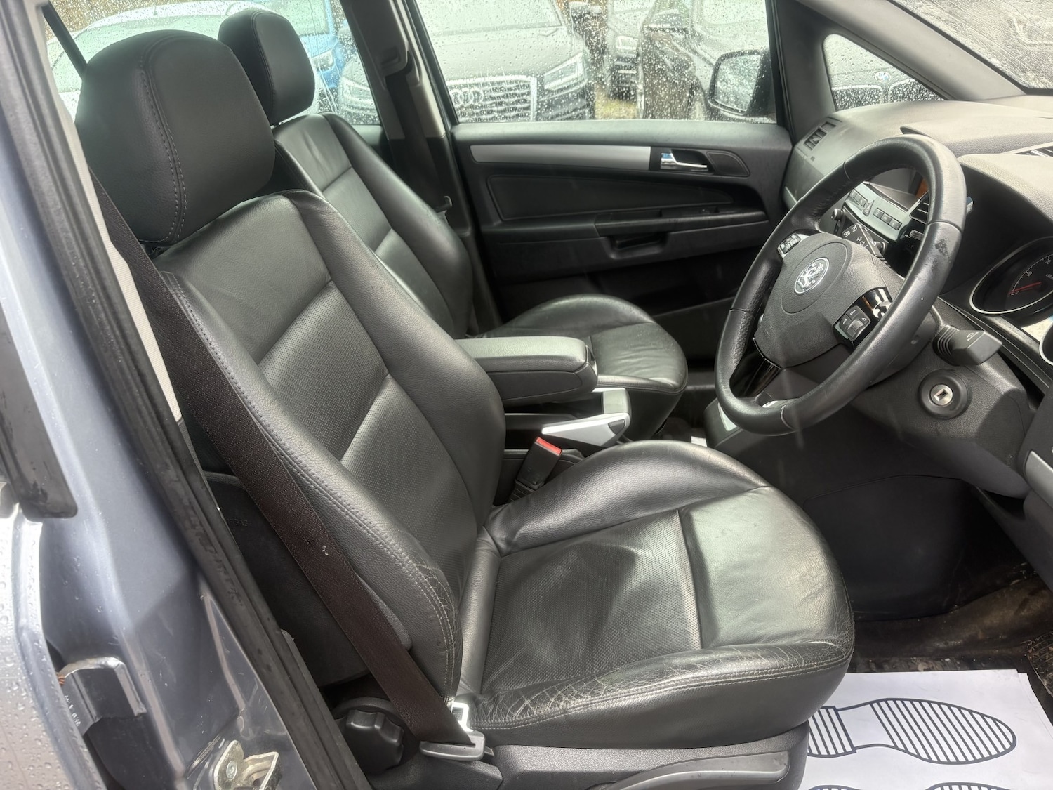 Used Vauxhall Zafira 2010 for sale - 77555042: Photo 11