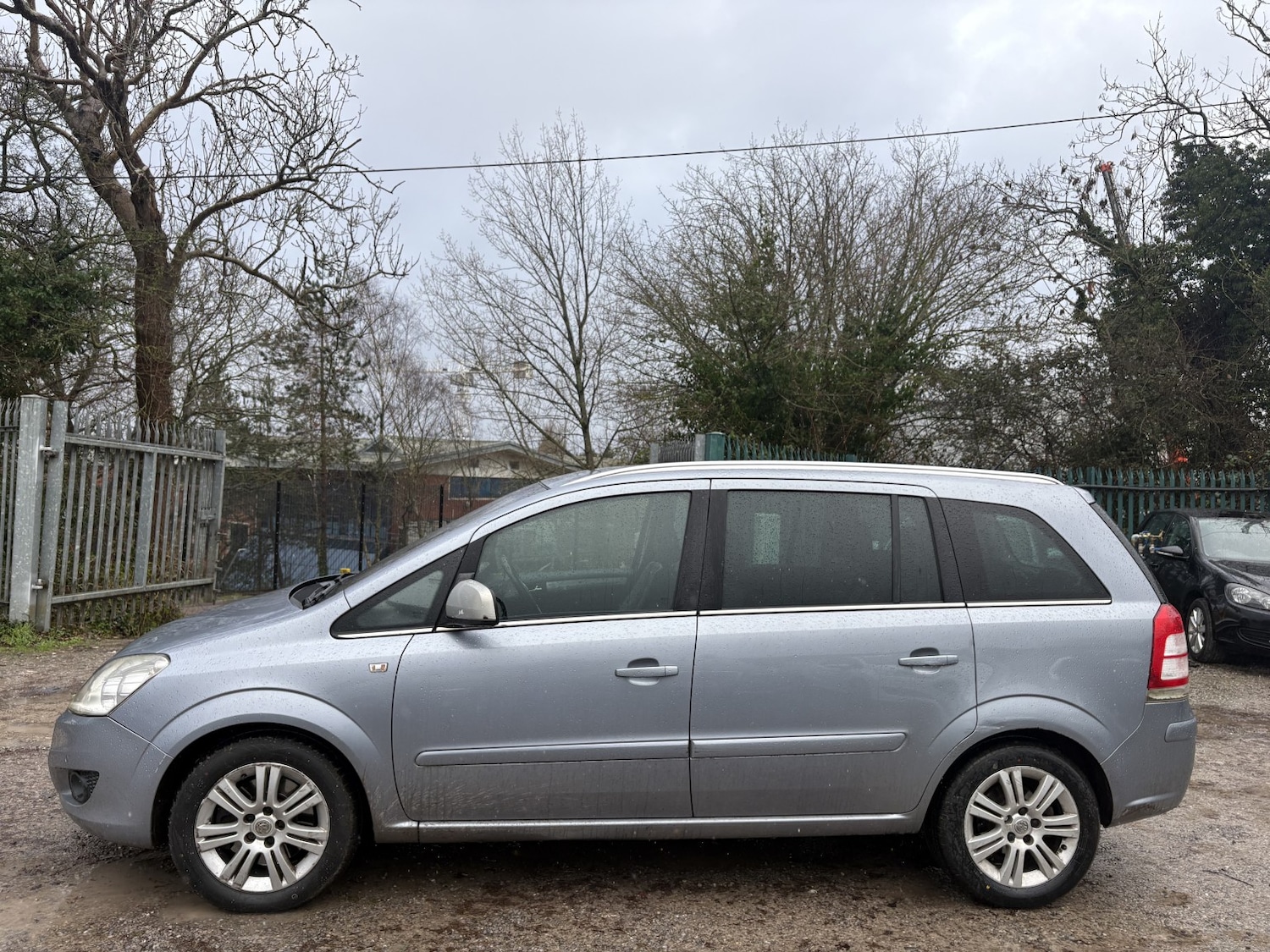 Used Vauxhall Zafira 2010 for sale - 77555042: Photo 6