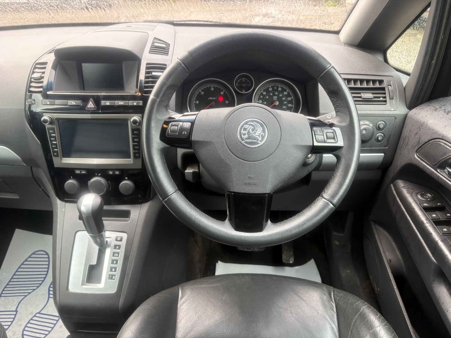 Used Vauxhall Zafira 2010 for sale - 77555042: Photo 7