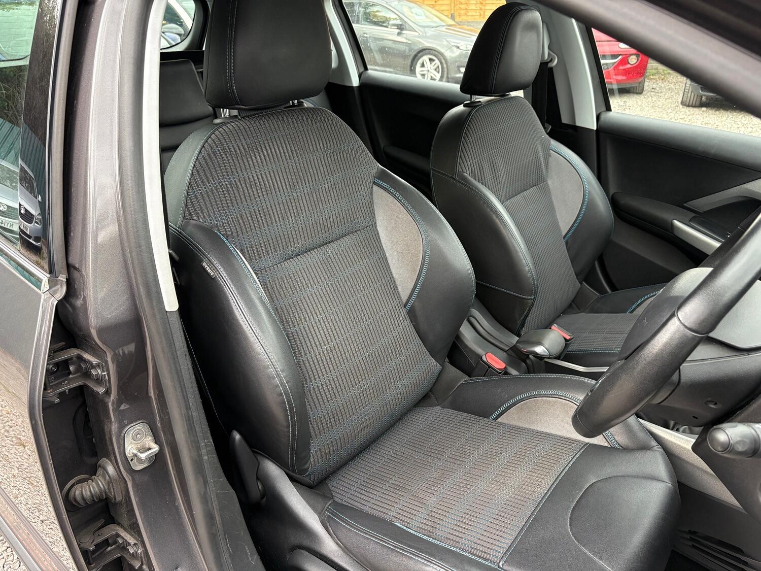 Used Peugeot 2008 2015 for sale - 76897036: Photo 13