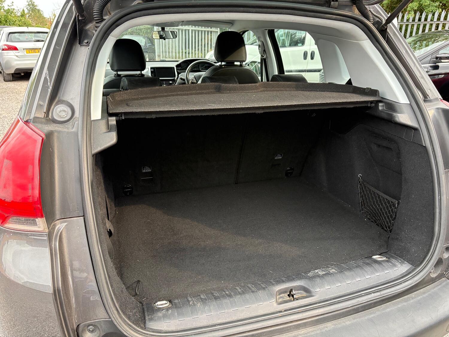 Used Peugeot 2008 2015 for sale - 76897036: Photo 16