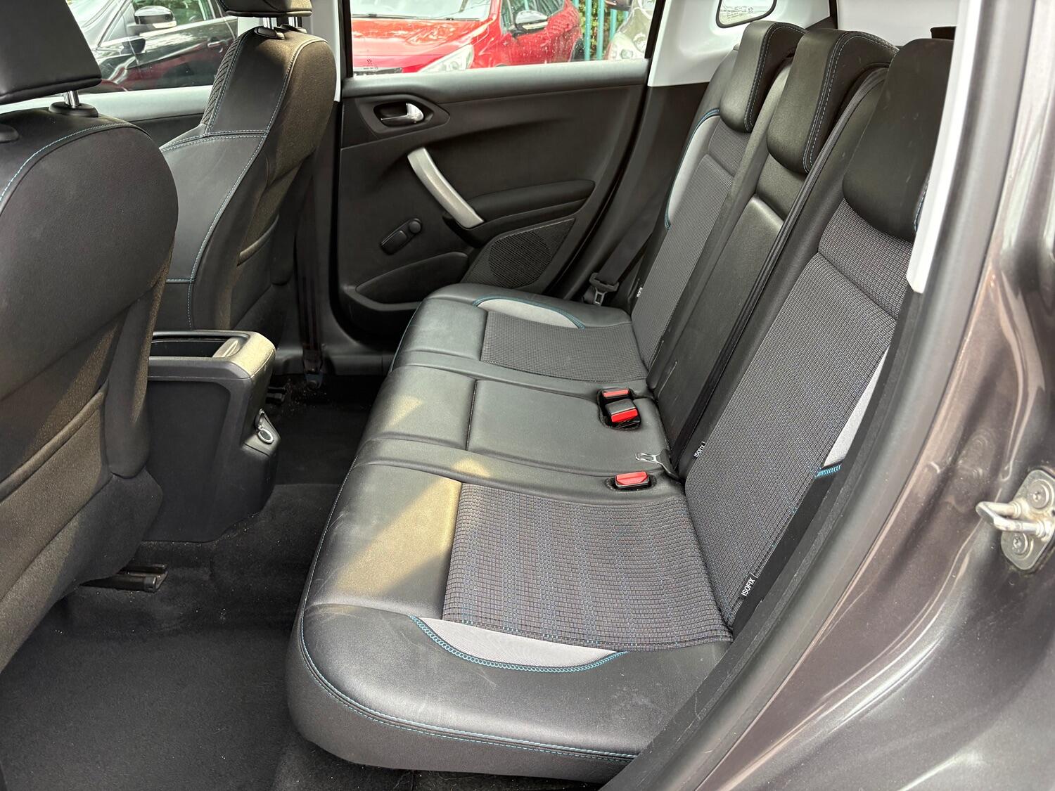 Used Peugeot 2008 2015 for sale - 76897036: Photo 17