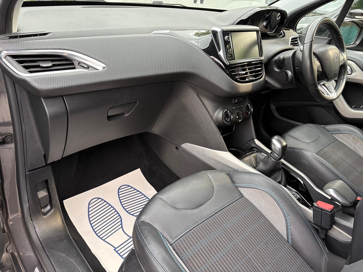 Used Peugeot 2008 2015 for sale - 76897036: Photo 18