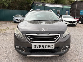 Used Peugeot 2008 2015 for sale - 76897036: Photo