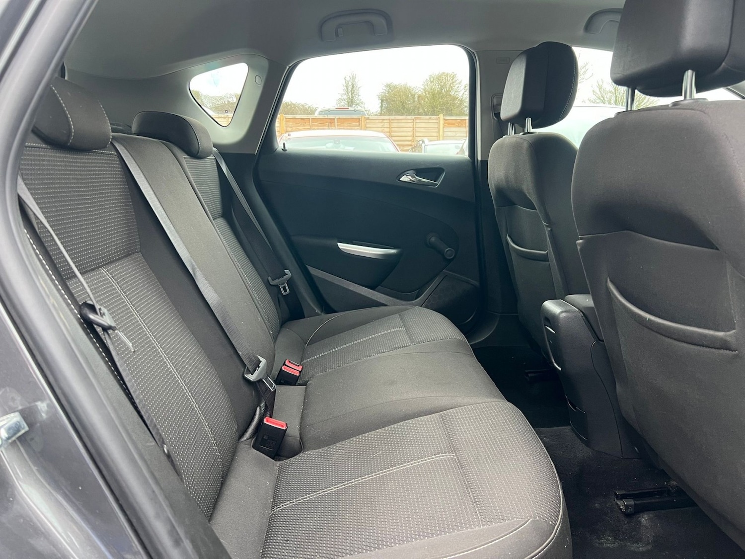 Used Vauxhall Astra 2012 for sale - 77431375: Photo 13