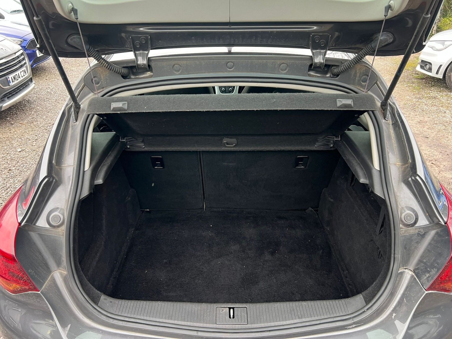 Used Vauxhall Astra 2012 for sale - 77431375: Photo 15