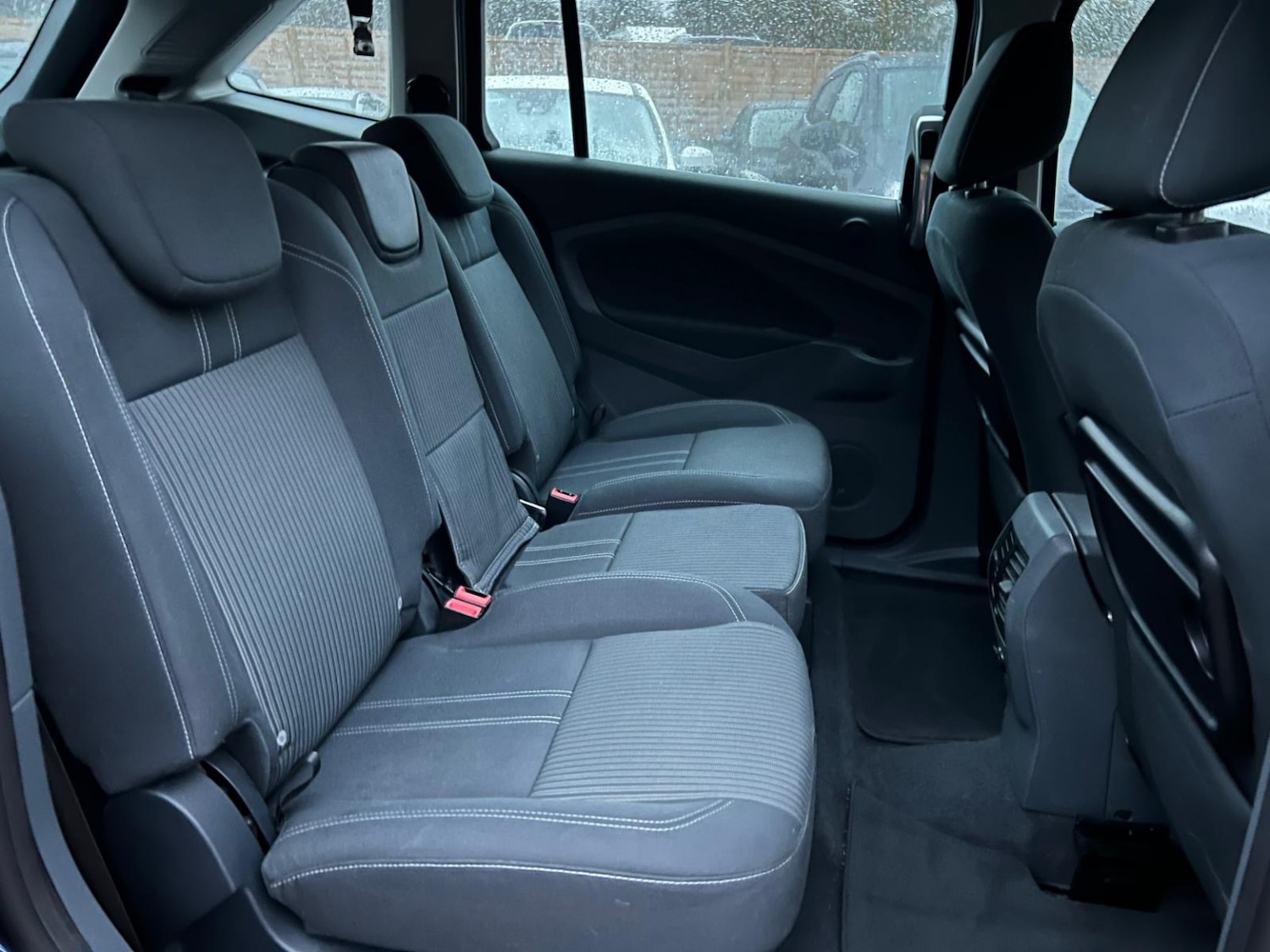 Used Ford Grand C-Max 2011 for sale - 76476945: Photo 17