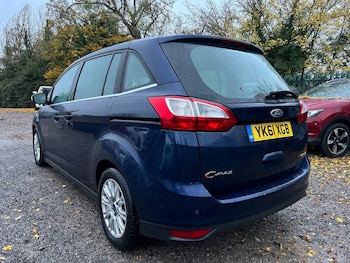 Used Ford Grand C-Max 2011 for sale - 76476945: Photo