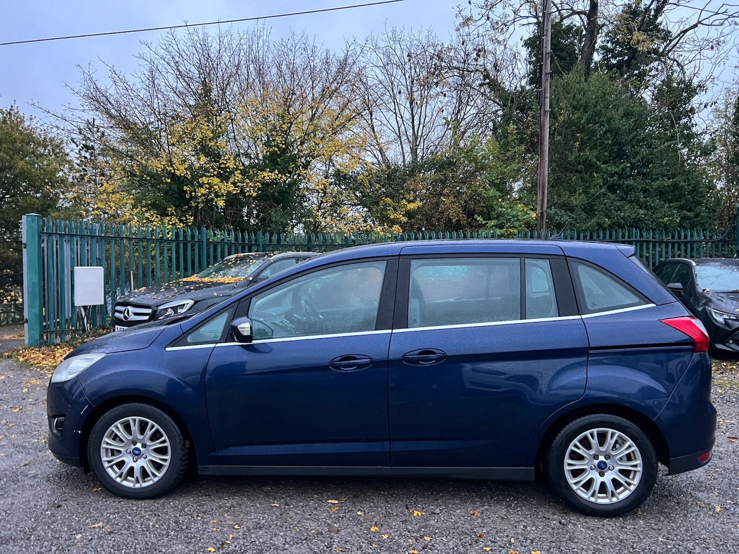 Used Ford Grand C-Max 2011 for sale - 76476945: Photo 8