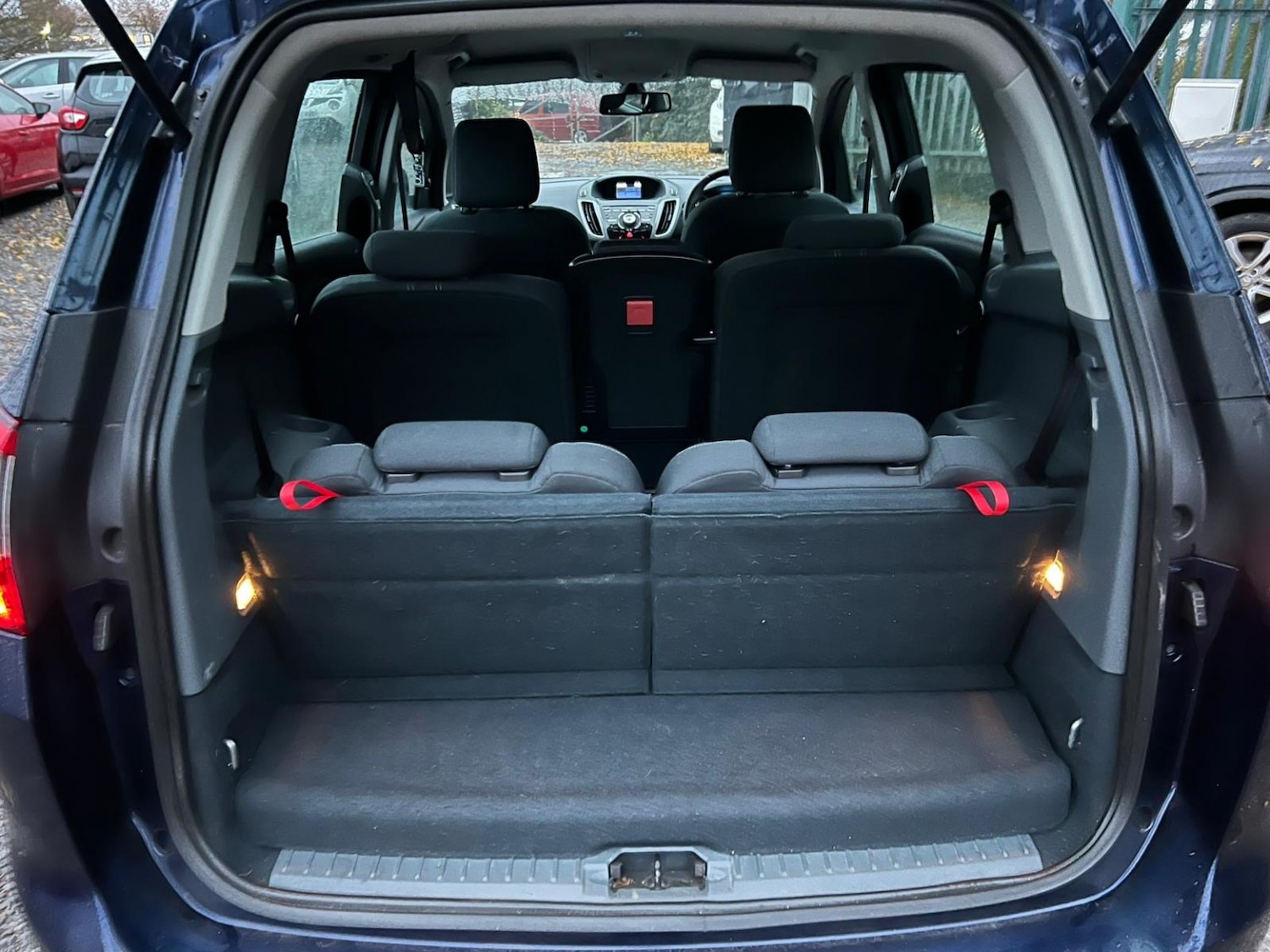 Used Ford Grand C-Max 2011 for sale - 76476945: Photo 9