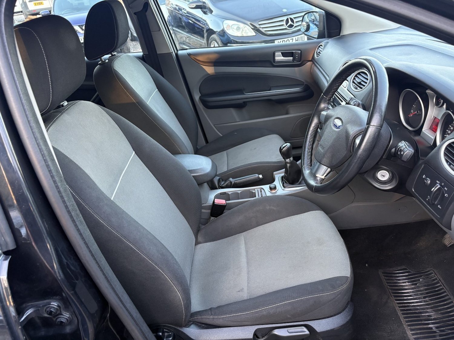 Used Ford Focus 2010 for sale - 77789322: Photo 11