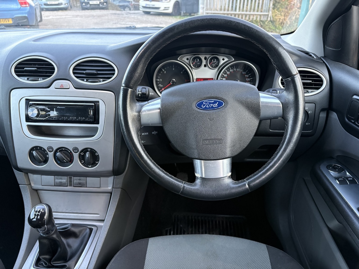 Used Ford Focus 2010 for sale - 77789322: Photo 12