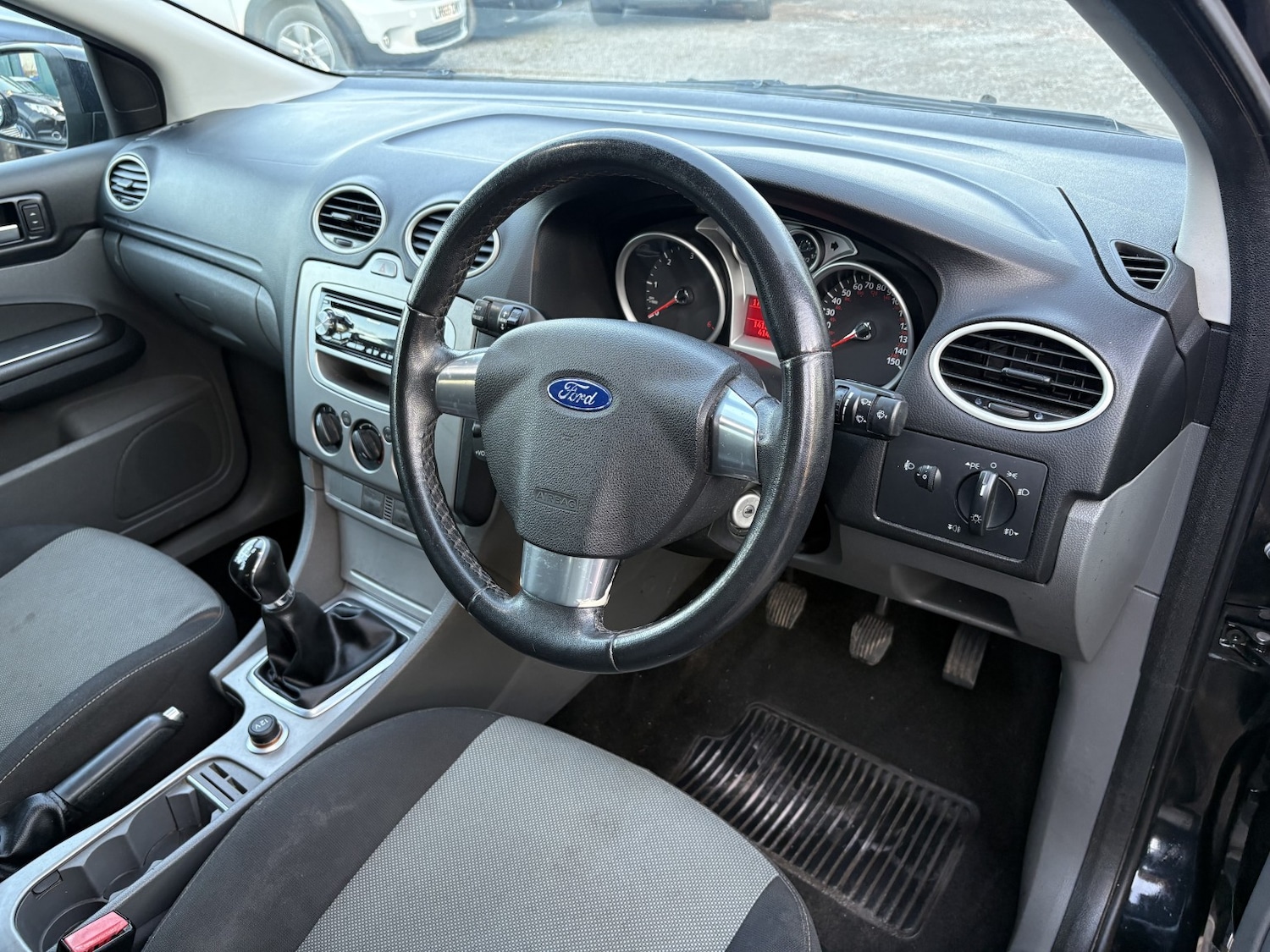 Used Ford Focus 2010 for sale - 77789322: Photo 9