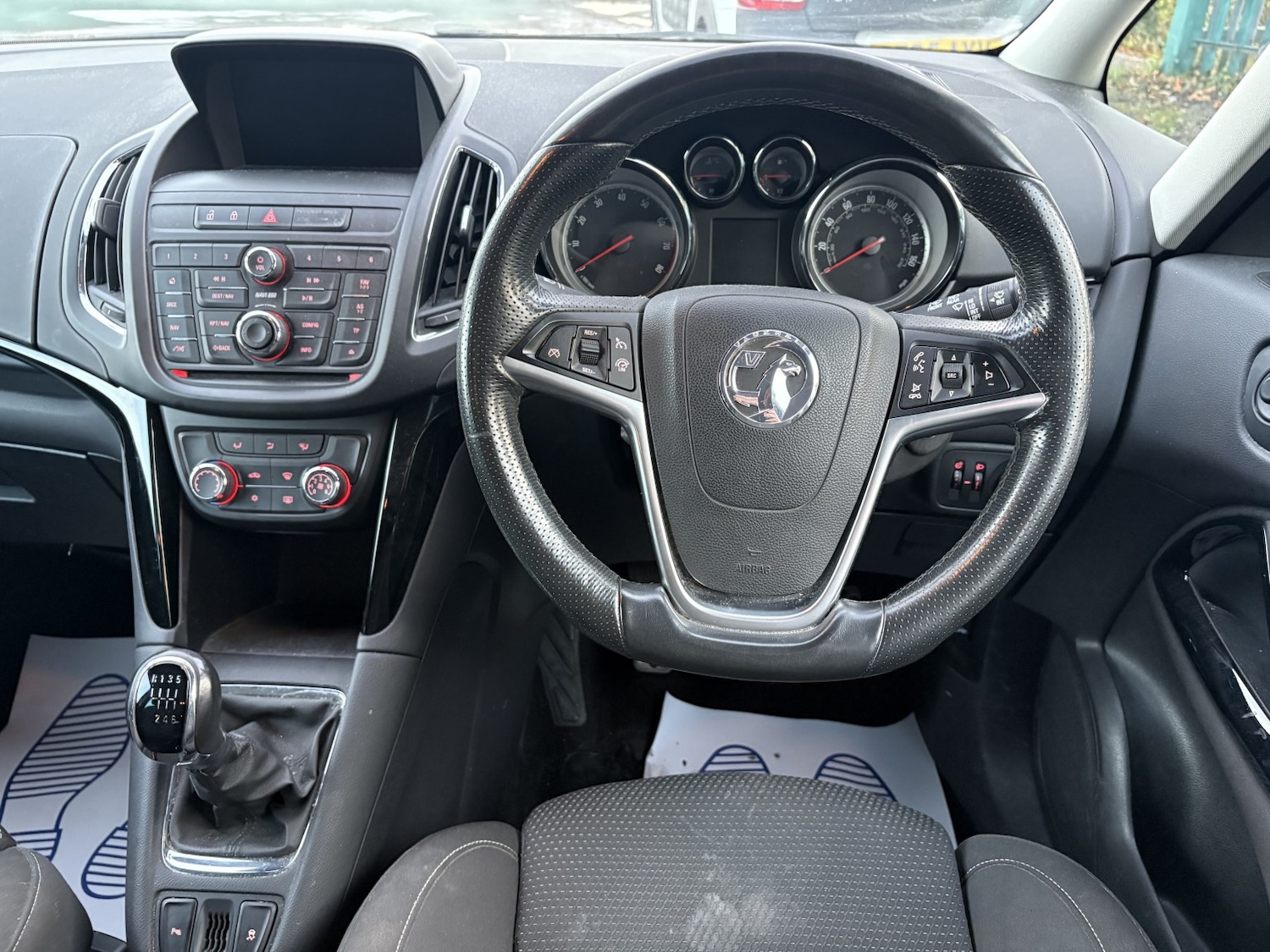 Used Vauxhall Zafira 2015 for sale - 76945529: Photo 9