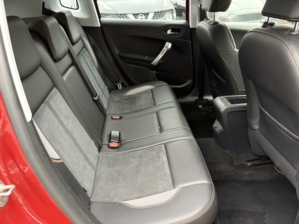 Used Peugeot 2008 2015 for sale - 76287000: Photo 11