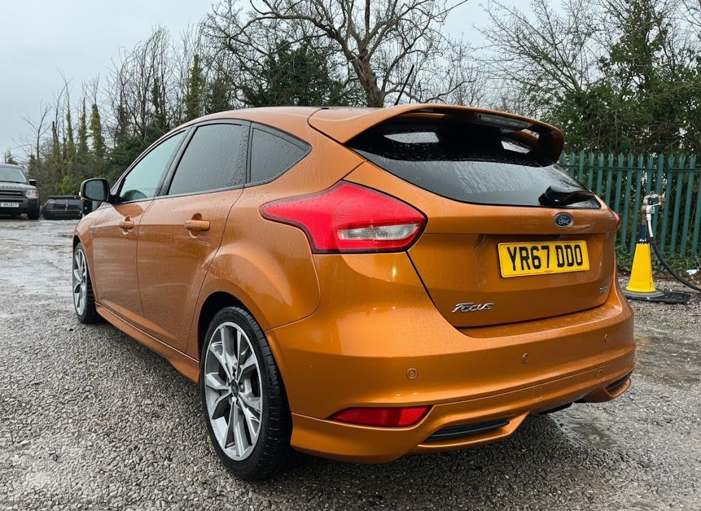 Used Ford Focus 2017 for sale - 77148228: Photo 2