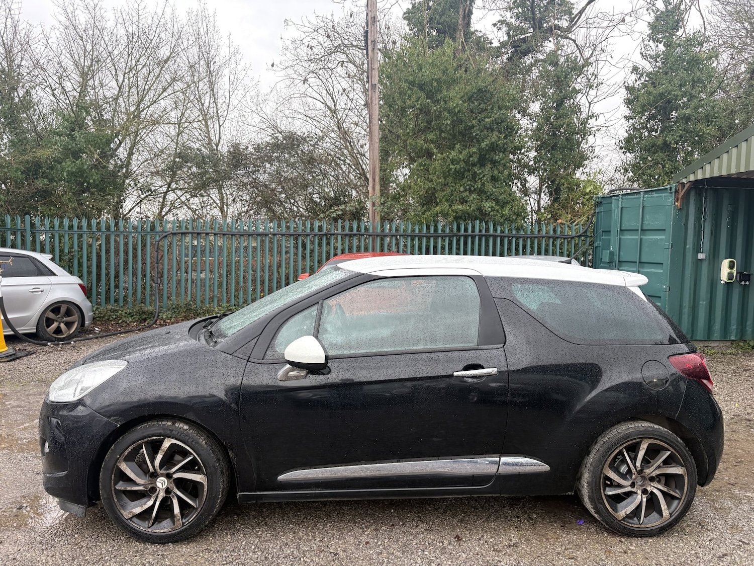 Used Citroen DS3 2015 for sale - 77701076: Photo 4