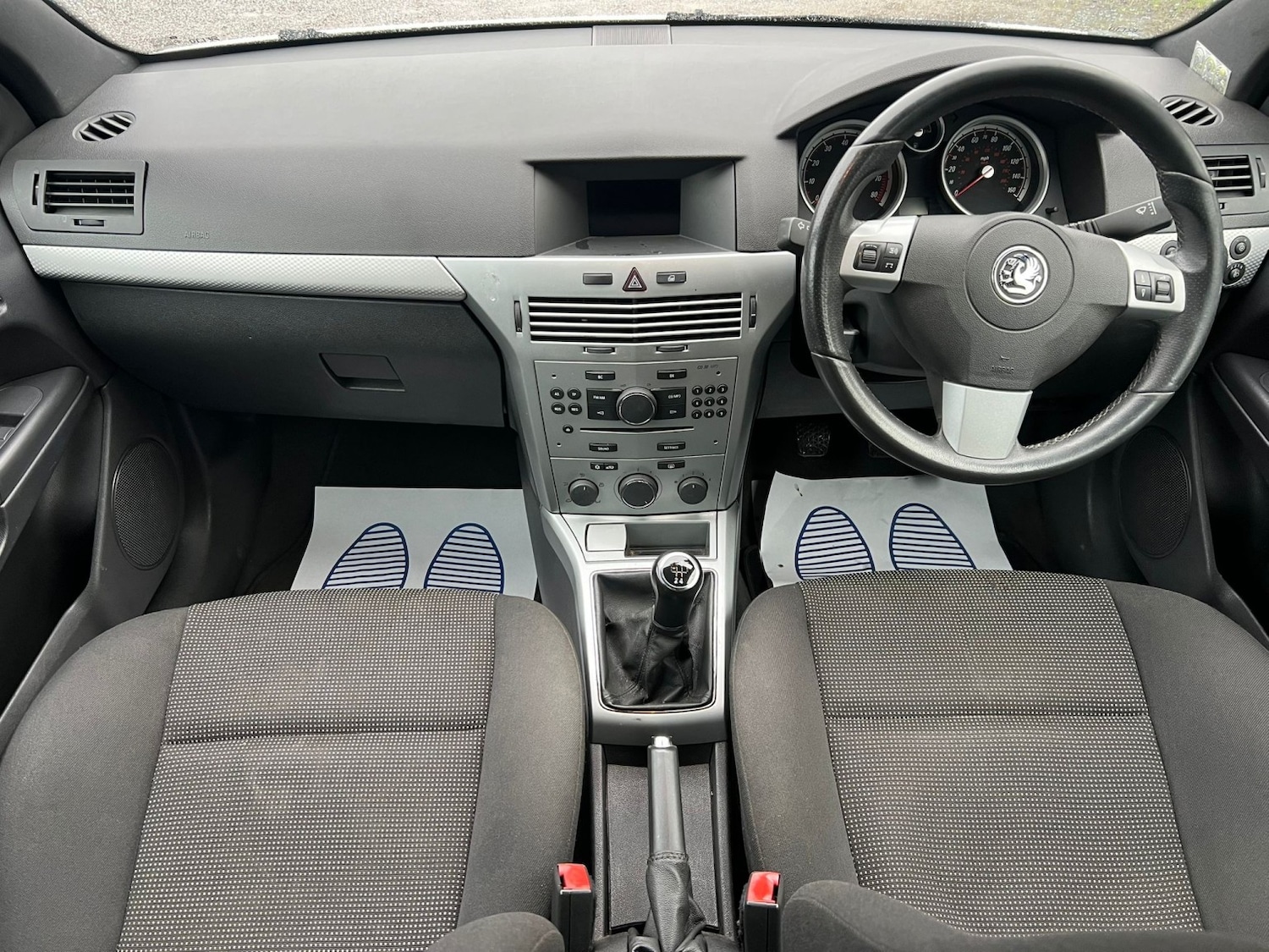 Used Vauxhall Astra 2010 for sale - 77195463: Photo 12