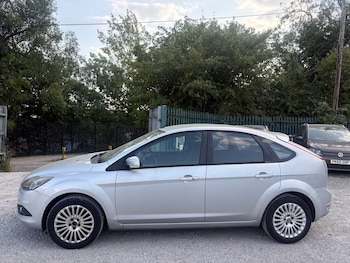 Used Ford Focus 2010 for sale - 79251706: Photo