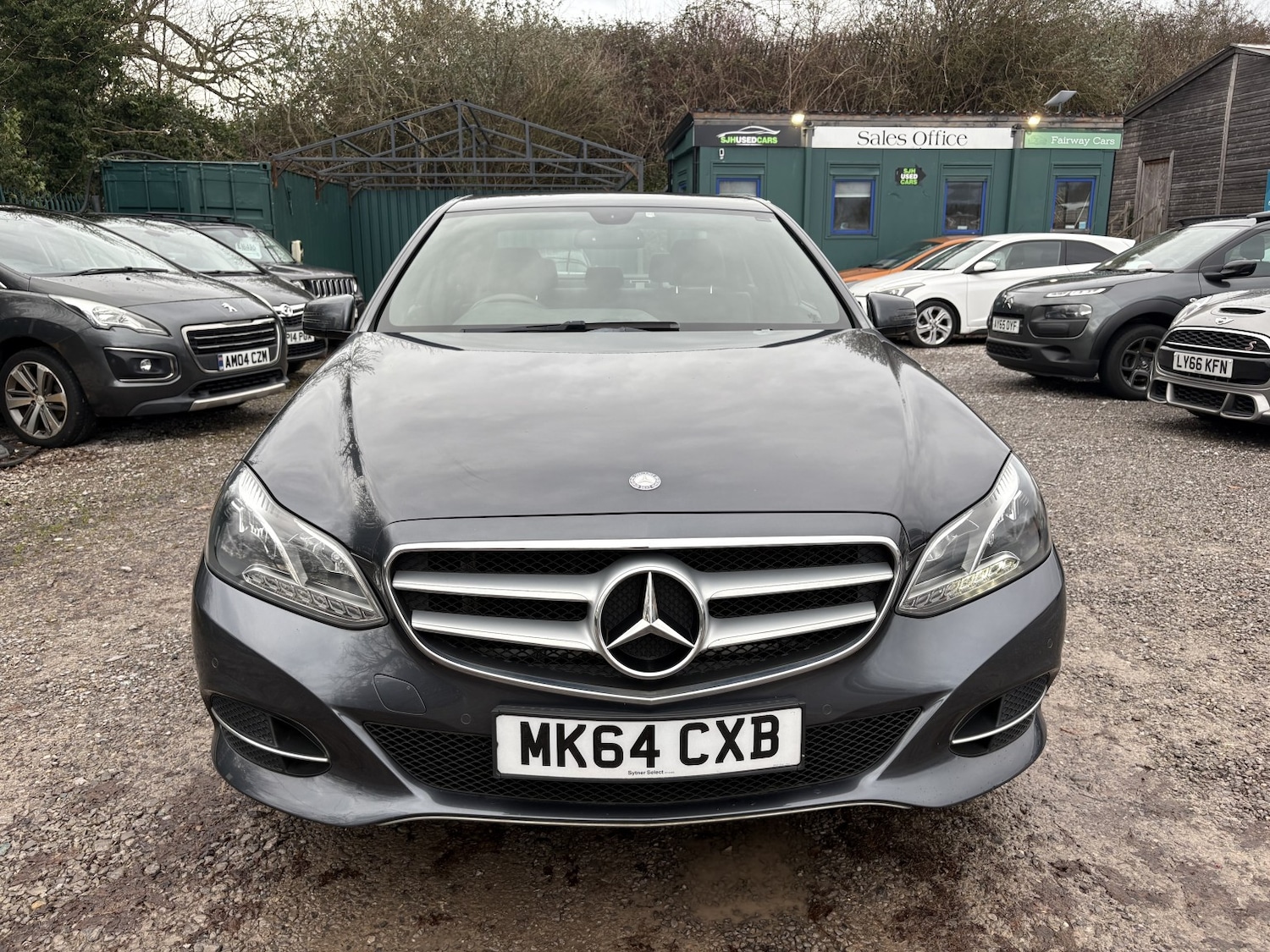 Used Mercedes-Benz E Class 2014 for sale - 77694336: Photo 2