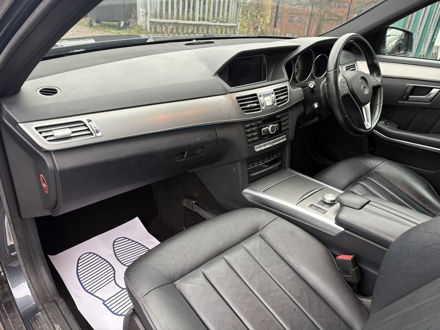 Used Mercedes-Benz E Class 2014 for sale - 77694336: Photo 9