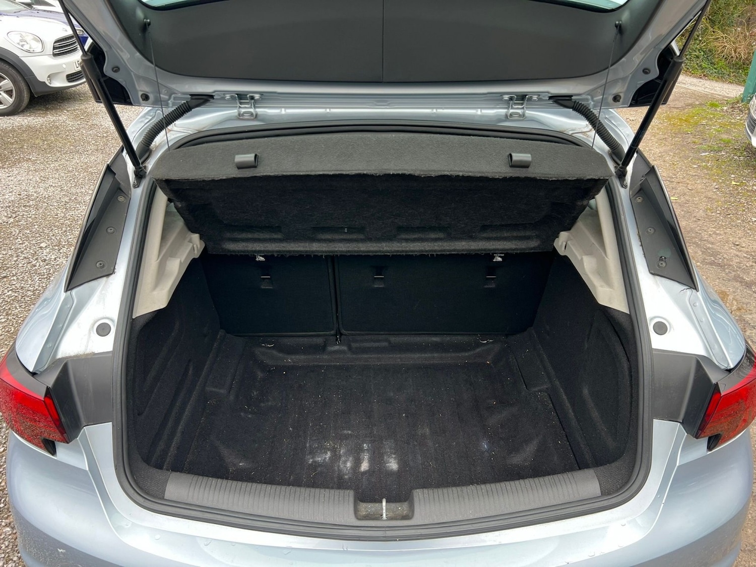 Used Vauxhall Astra 2018 for sale - 77938234: Photo 11