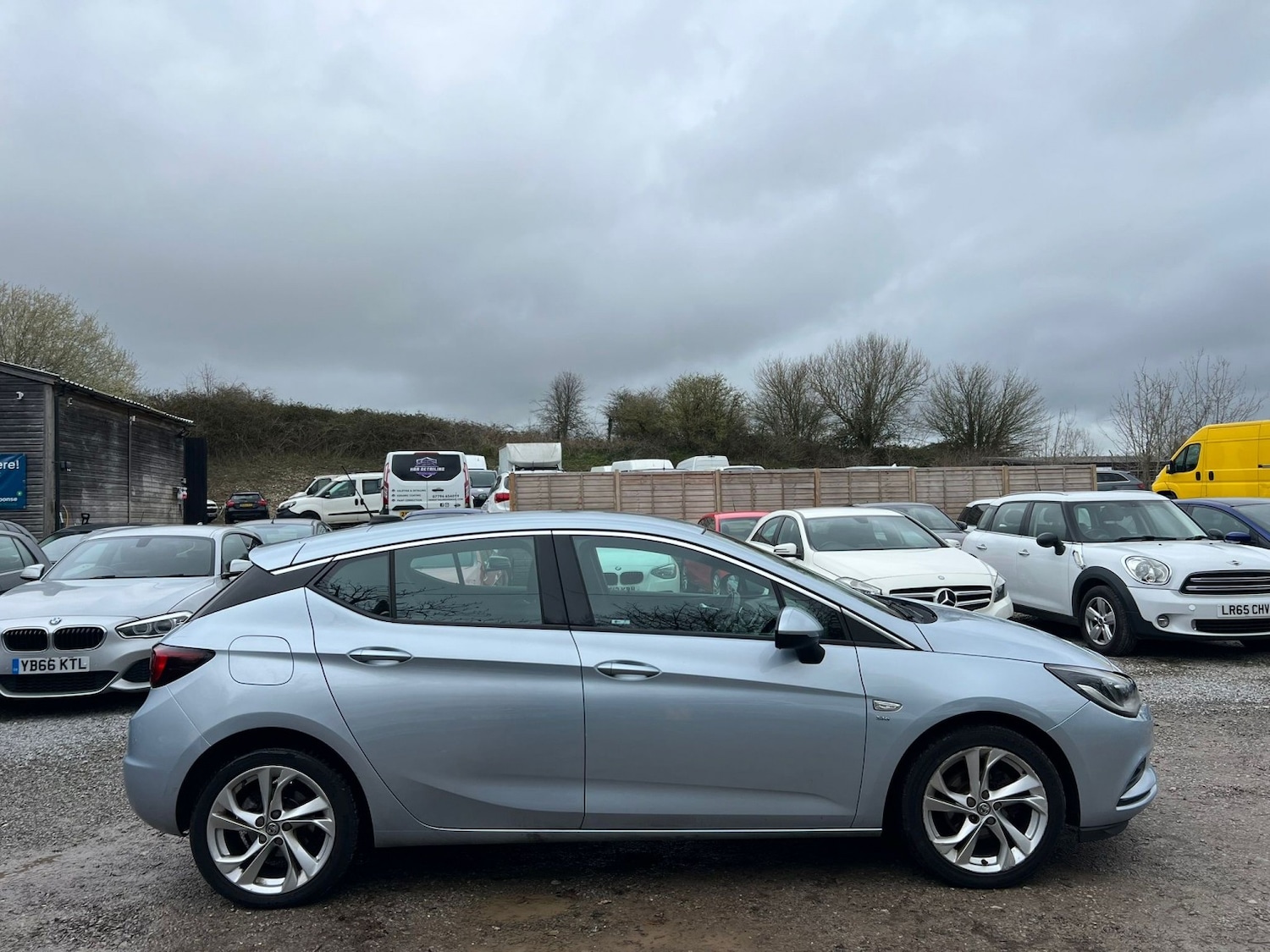 Used Vauxhall Astra 2018 for sale - 77938234: Photo 3