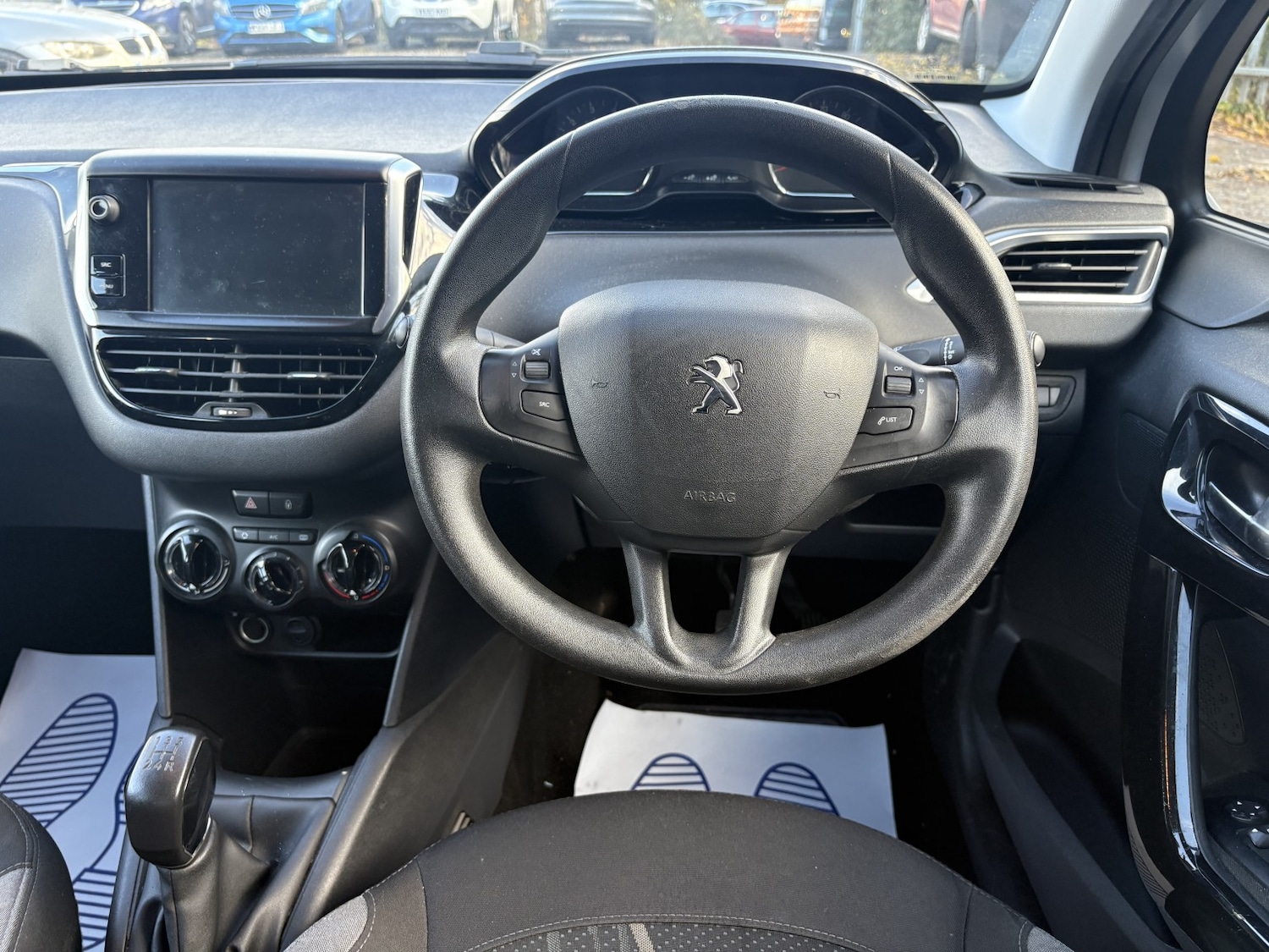 Used Peugeot 208 2014 for sale - 76845011: Photo 17